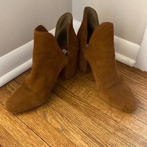Steve Madden suede brown boots
